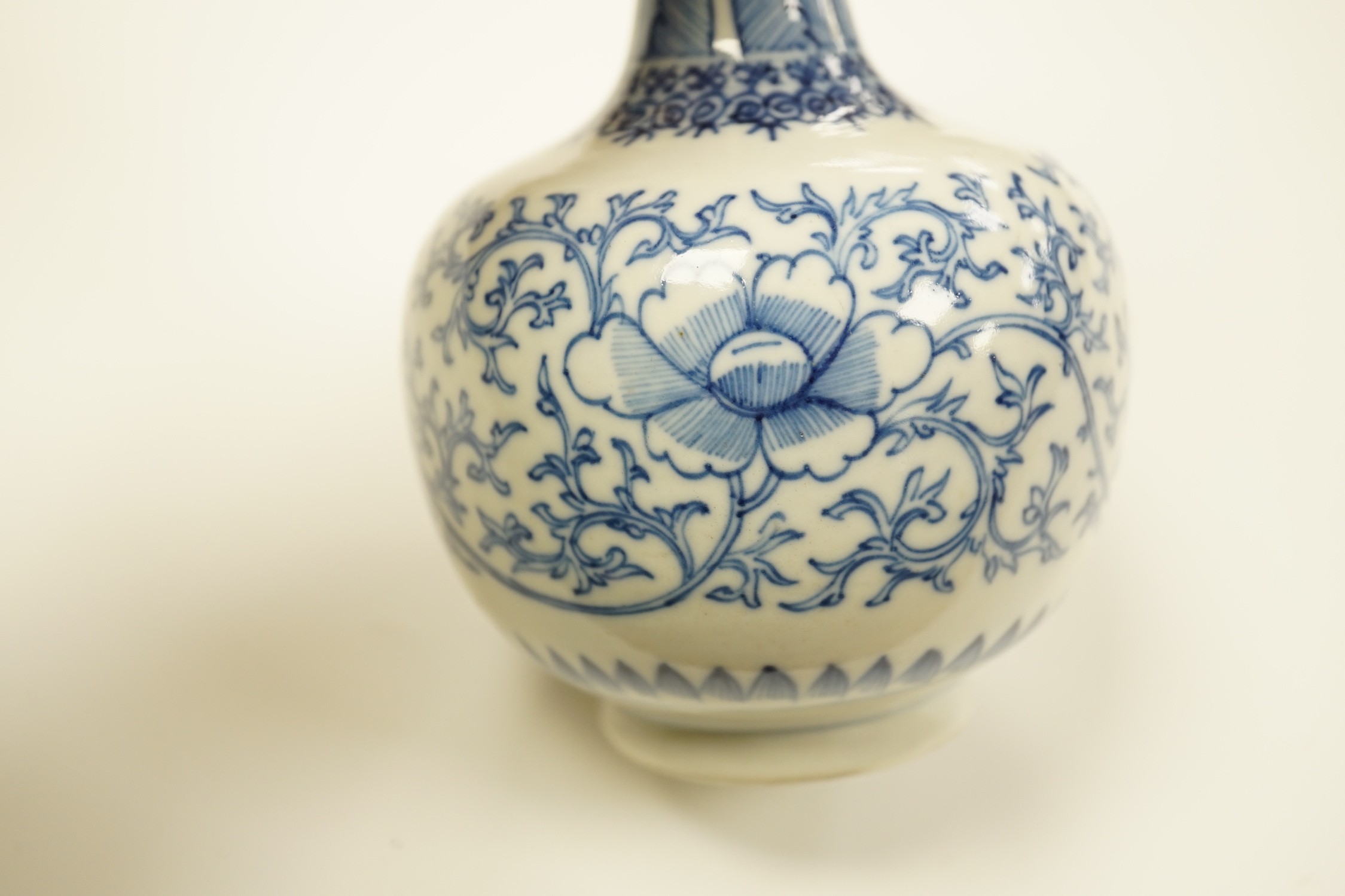 A small Chinese blue and white vase, late 19th century 15.5cm